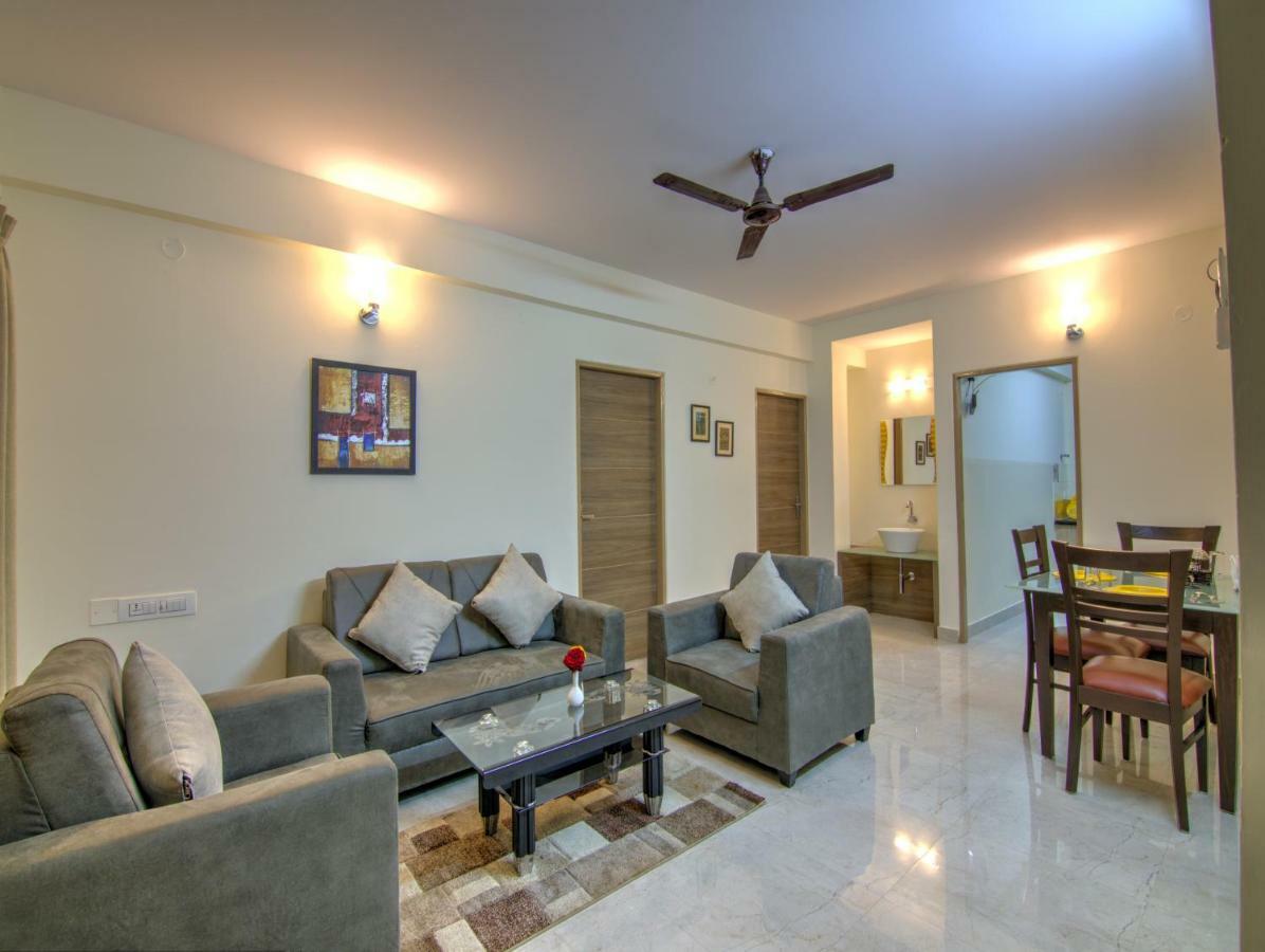 Sunshine Suites Grand Deluxe Бангалор Екстериор снимка